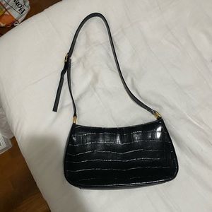 Black shoulder bag